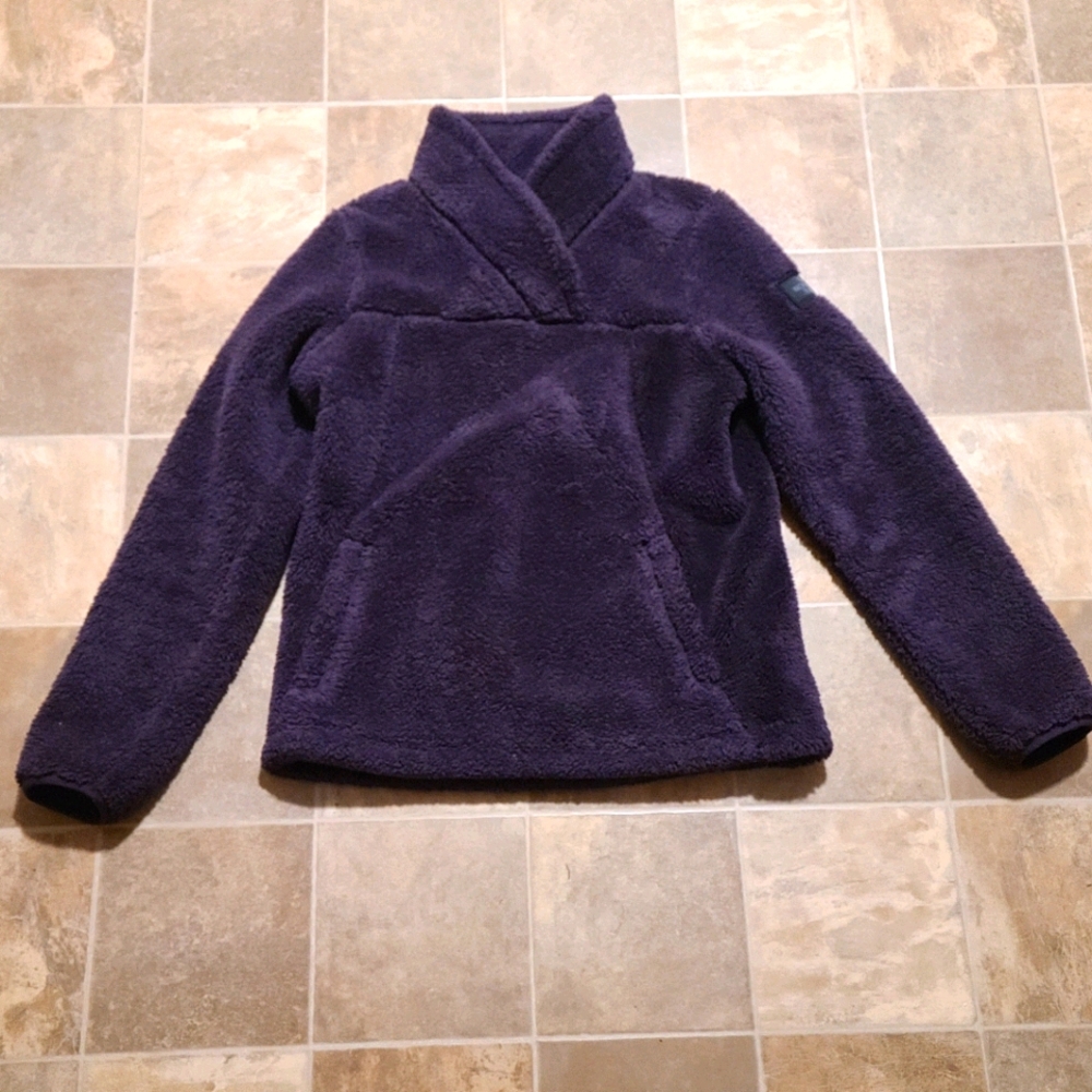 The North Face Campshire sherpa sweater